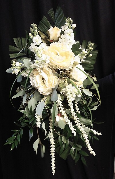 AF Bohemian Style Cascade Bouquet