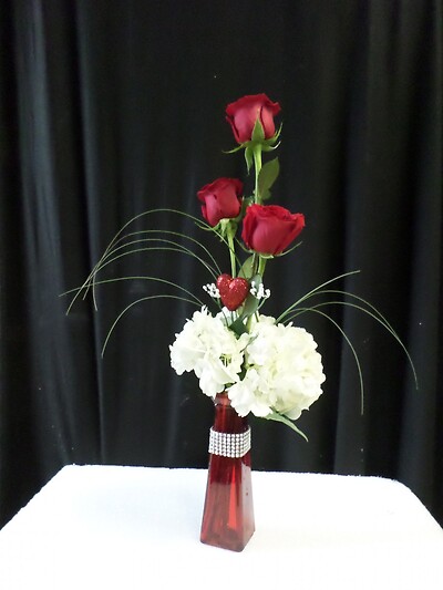 AF Elegant Vase of Roses &amp; Hydrangeas