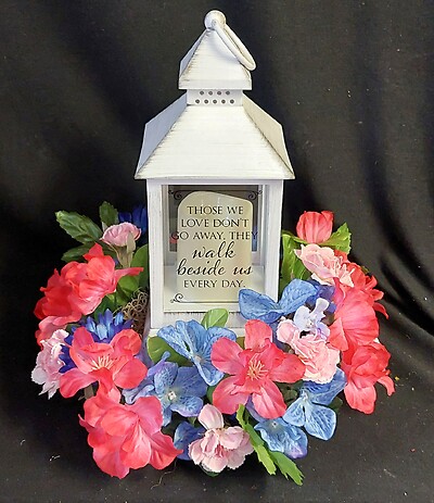 AF Small Whitewash Memorial Lantern, Those we love with Silk Display 1
