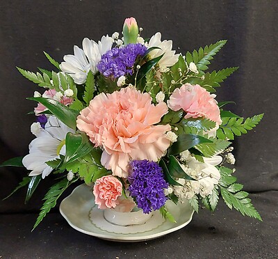 AF Teacup Bouquet