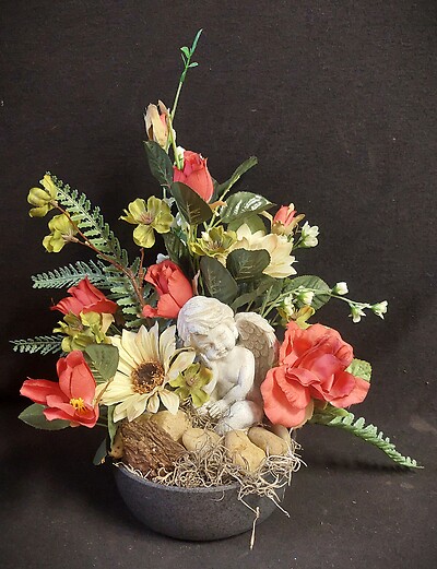 AF Artificial Angel Arrangement with Rocks and Driftwood