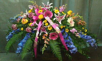 AF Mixed Garden Casket Spray