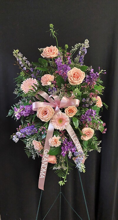 AF Pinks and Purples Easel Spray Design 1