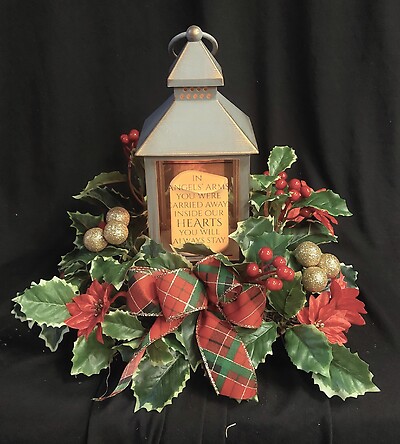 AF Small Lantern in Holly Greens