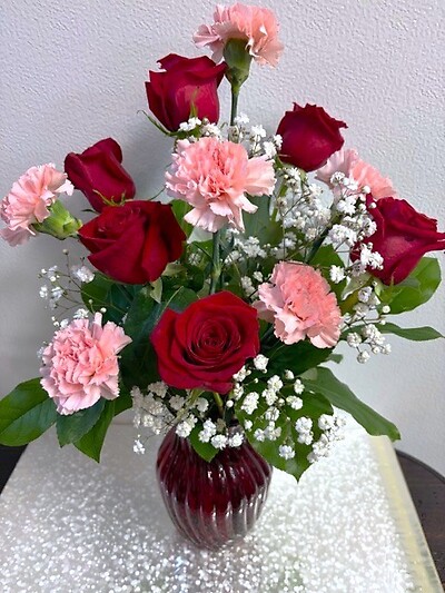 AF Romantic Rose and Carnation Bouquet