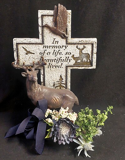 AF Deer Cross with Silk Decor