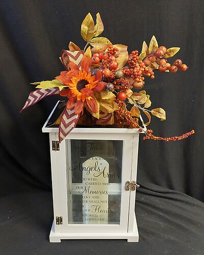 AF Large Lantern Angels&#039; Arms with Fall Swag Design 2