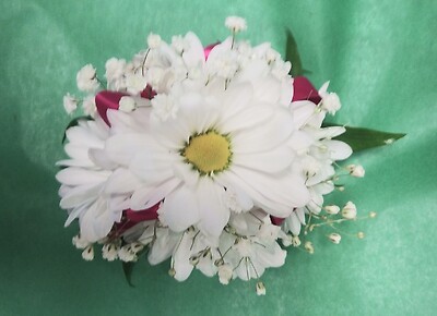 Arnold Florist White Daisy Wrist Corsage With color bow
