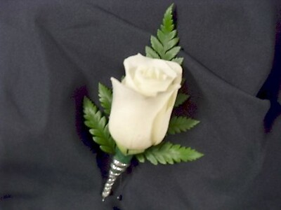 Arnold Florist Stem Wrapped Rose Boutonniere