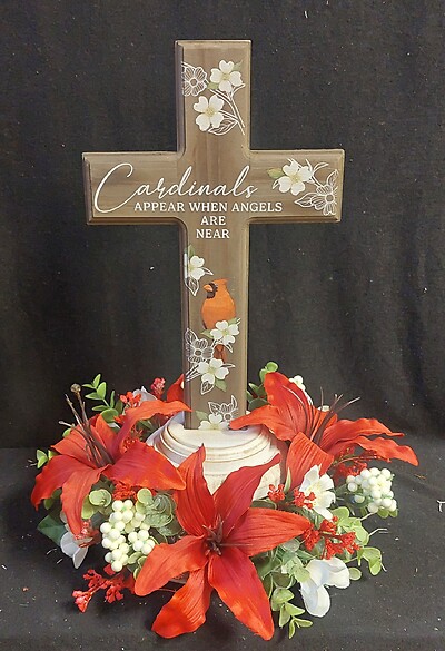 AF Wooden Cardinal Cross Silk Display 2