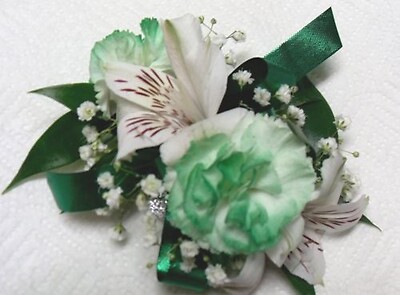 Arnold Florist Green tipped Corsage (can pick your colors)