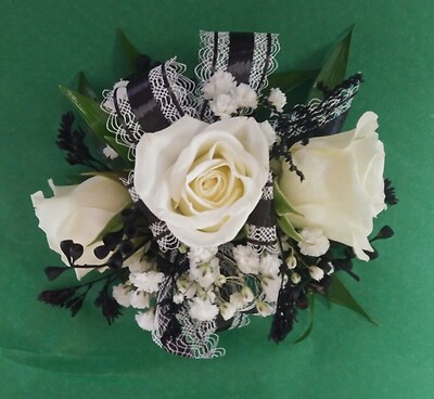 AF Black and White Lace Wrist Corsage