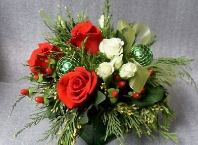 AF Berry Merry Christmas Bouquet