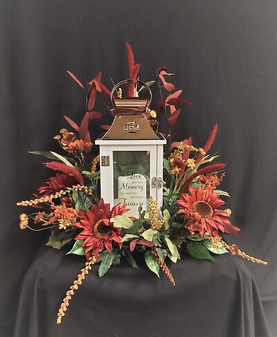AF Fall Silk Display 1 with LED Lantern
