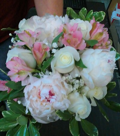 AF Specialty Peonies with Roses-Deluxe