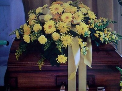 All Yellow Casket Spray