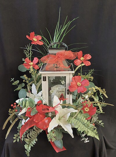 AF Cardinal Avid Lantern Silk Flower Display 2