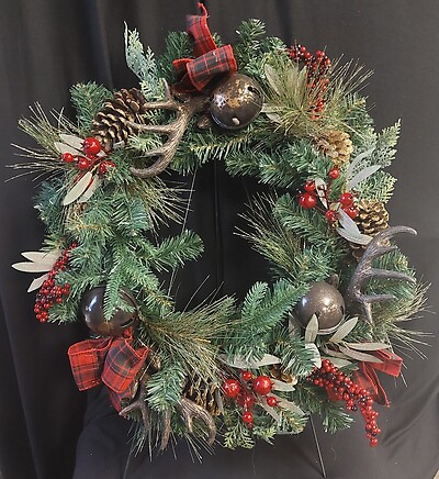 AF Festive Farmhouse wreath